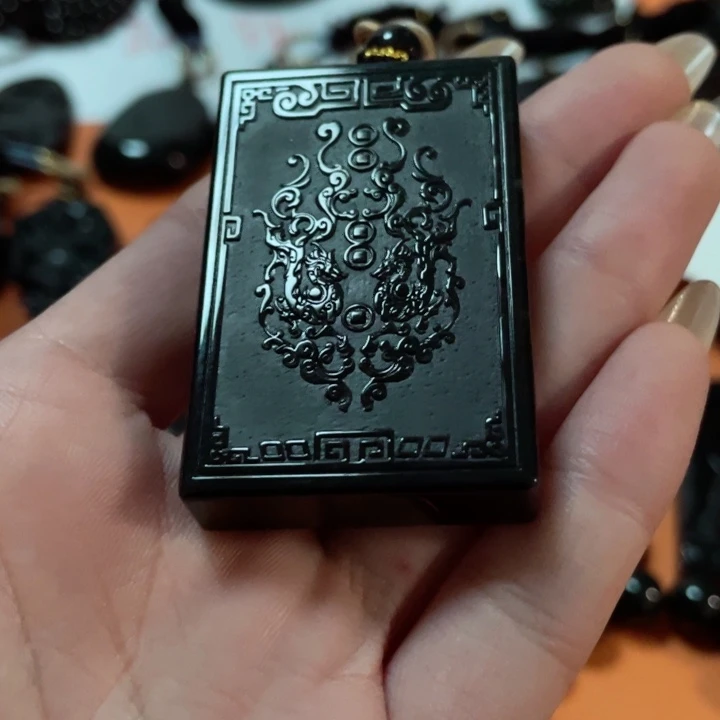 翡翠颈饰未镶嵌青*