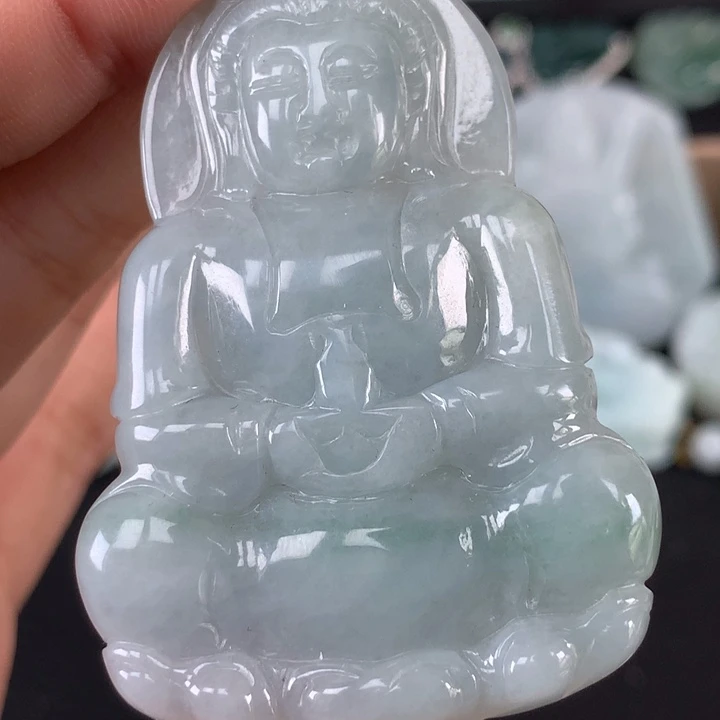颈饰未镶嵌翡翠观音