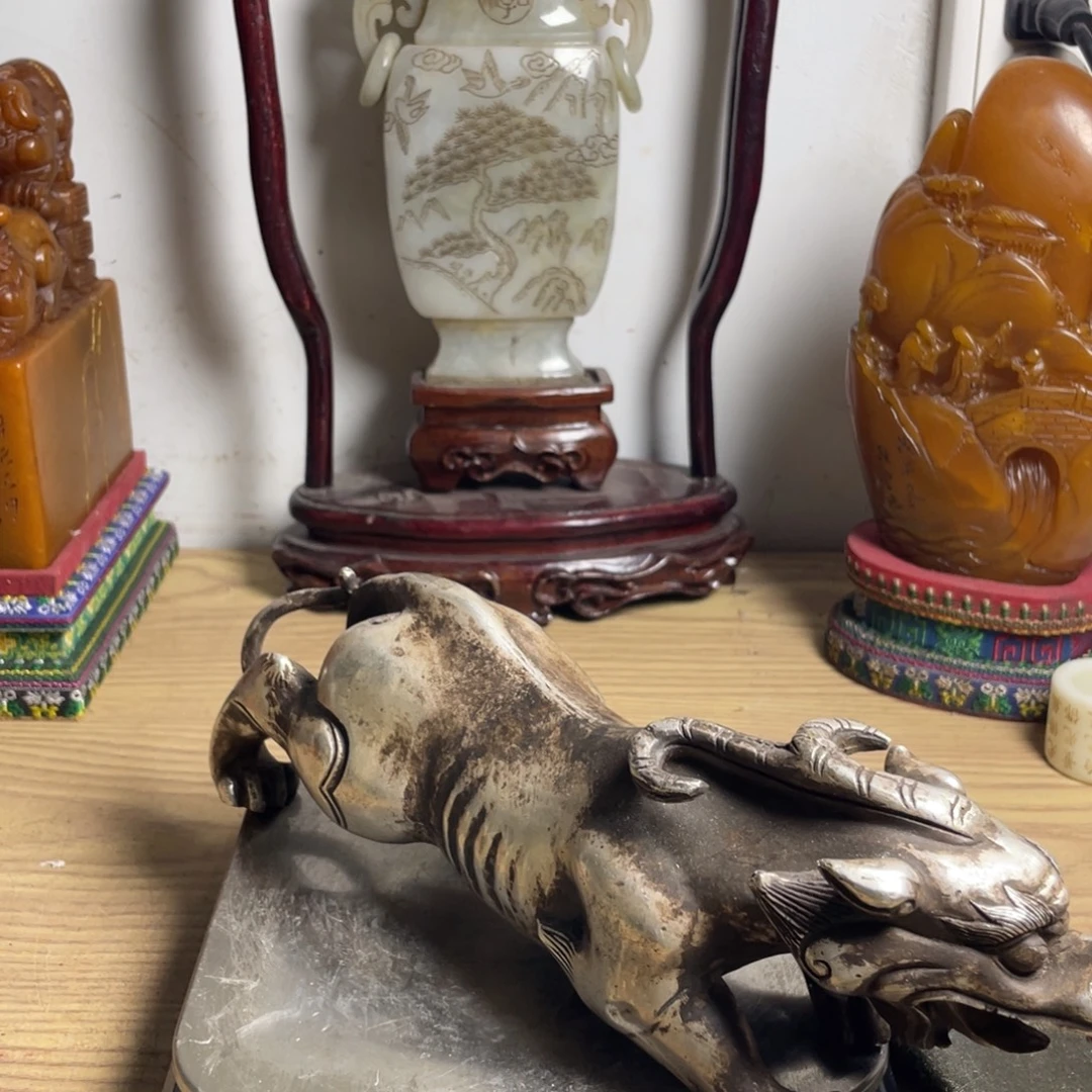 仿古闪购商品直播间工艺品1