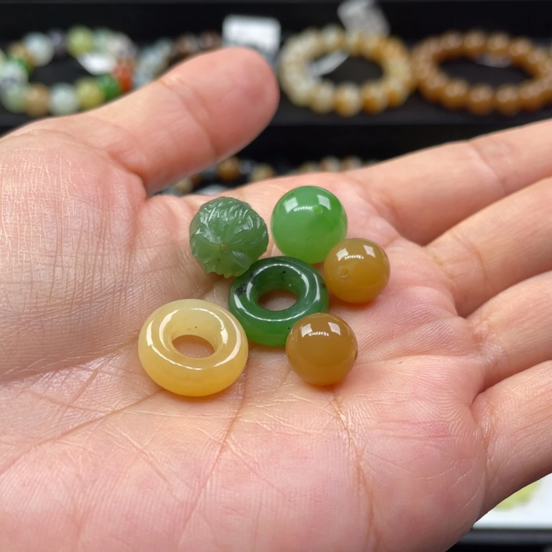 未镶嵌手链和田玉见**相