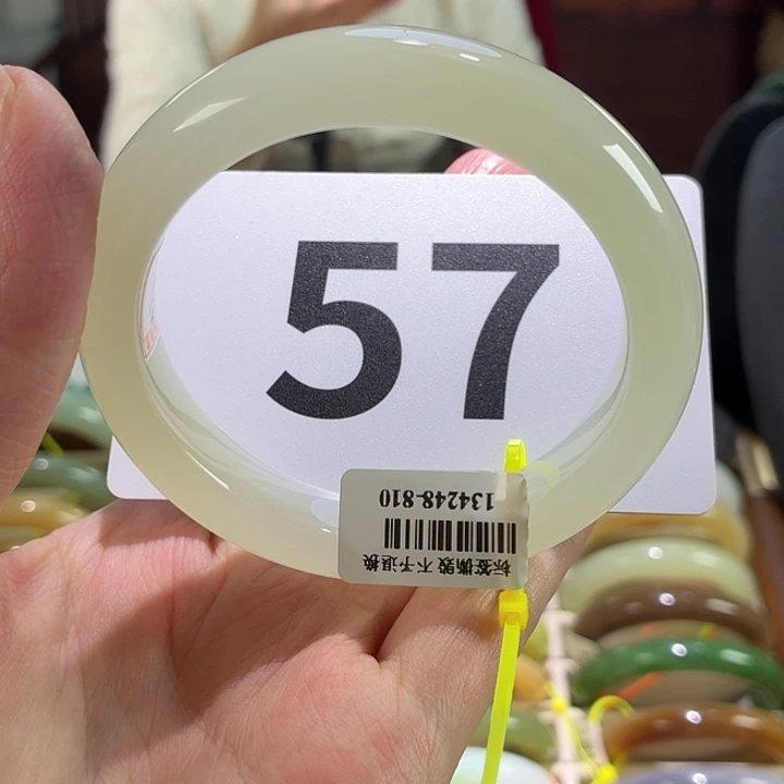 未镶嵌手镯和田玉40