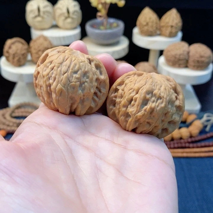 吊坠桃核磨盘狮子头39