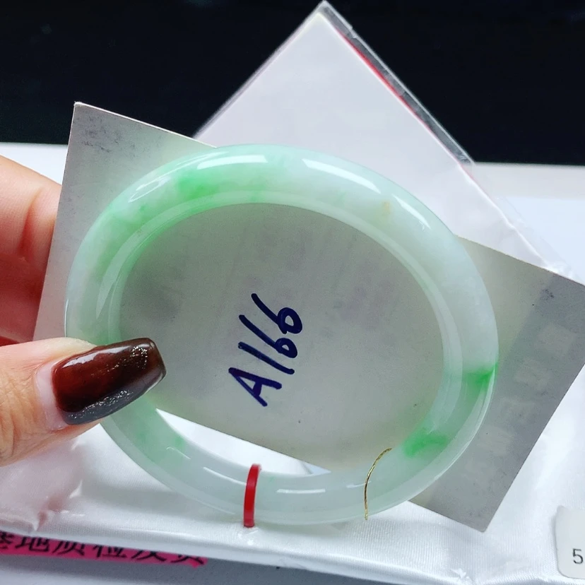 【闪购商品】翡翠手镯未镶嵌 圆条55+