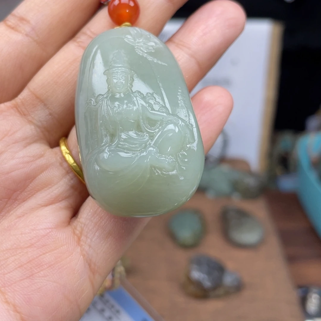 和田玉颈饰未镶嵌