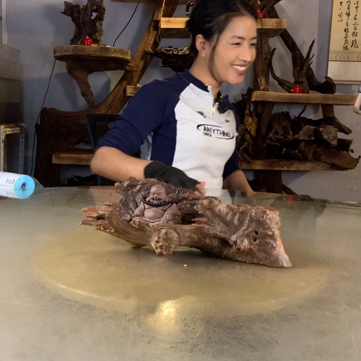 名***下天然的云南紫柚木会黄水