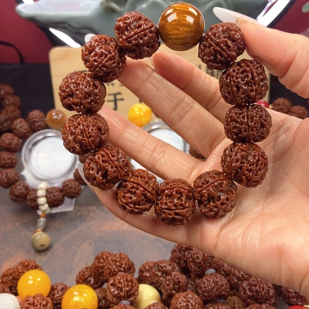 金刚菩提吊坠620金。