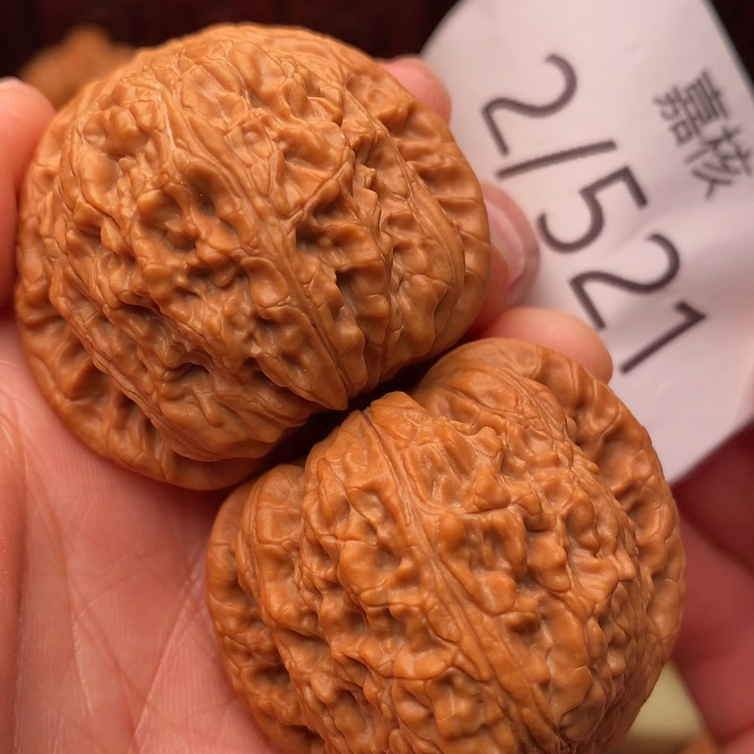 文玩核桃把件41绣球