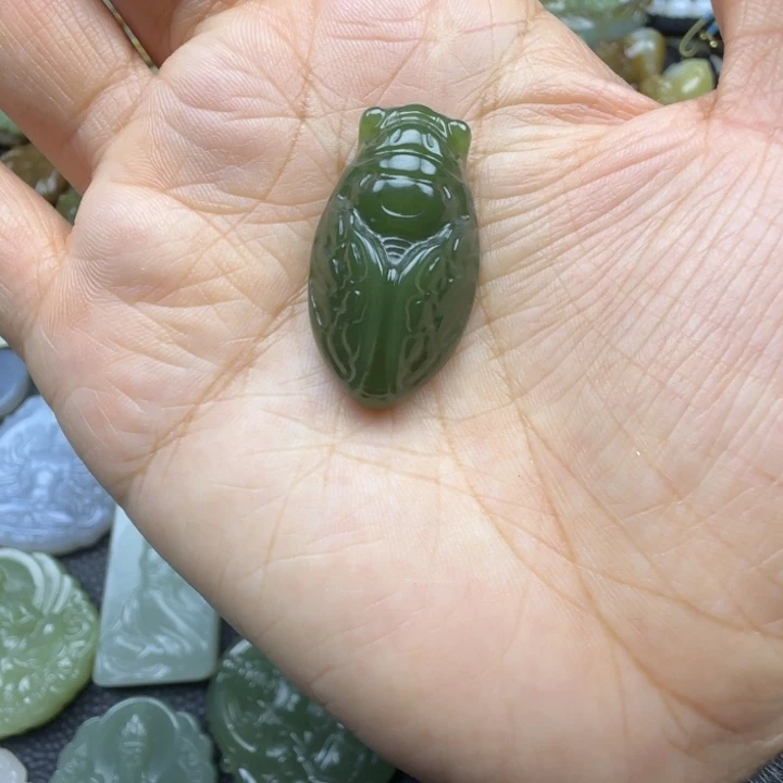 和田玉未镶嵌珠宝奇石