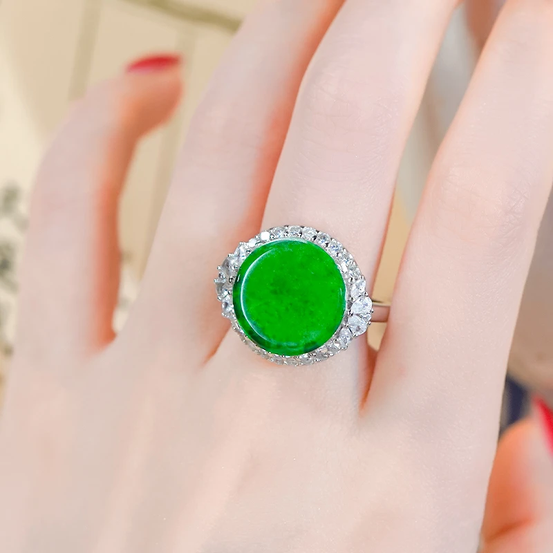 时尚大气豪镶天然满绿翡翠龙石银白色大圆牌戒指