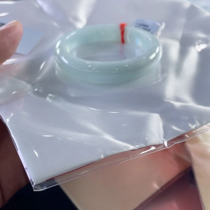 翡翠手镯未镶嵌Z***<