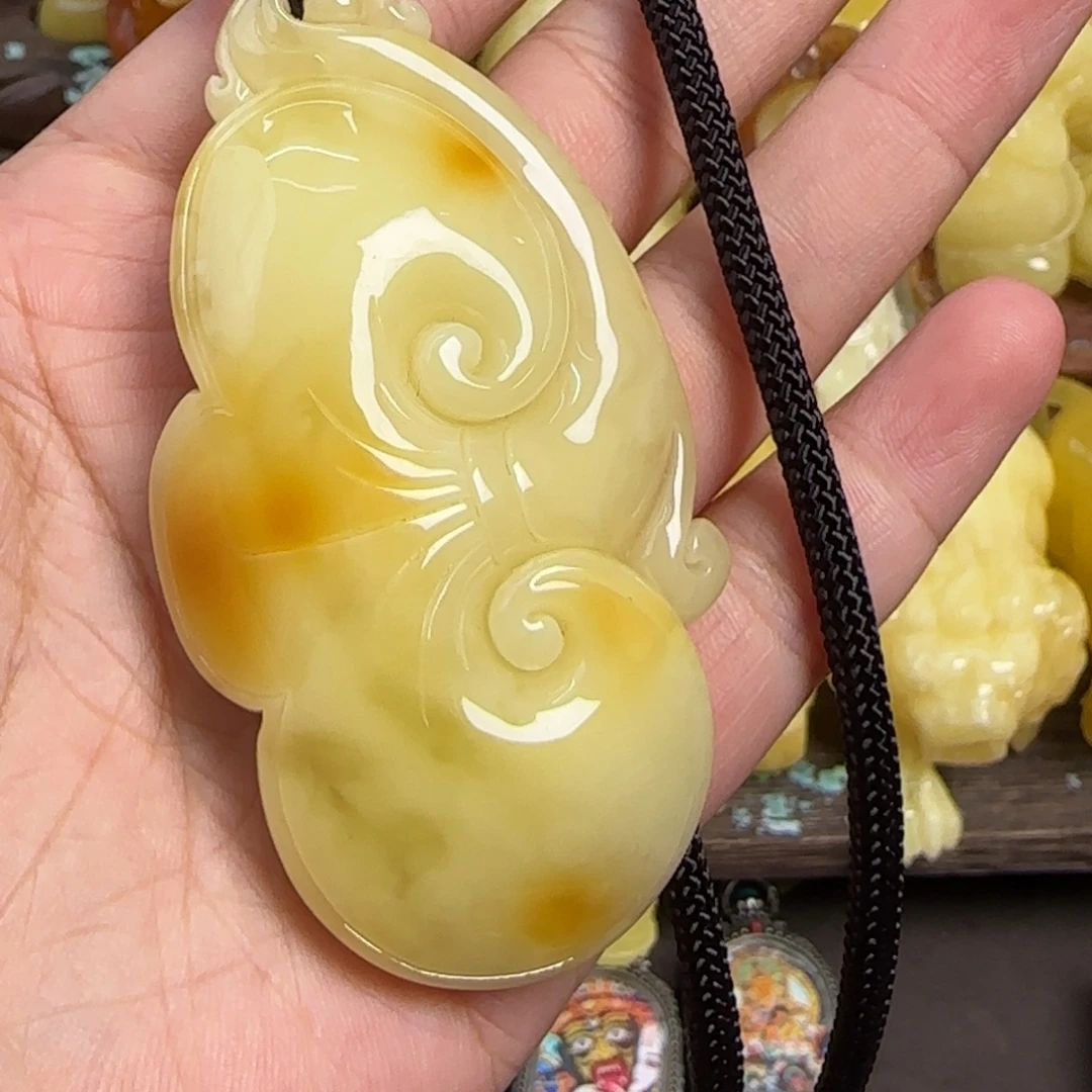 蜜蜡未镶嵌珠宝奇石