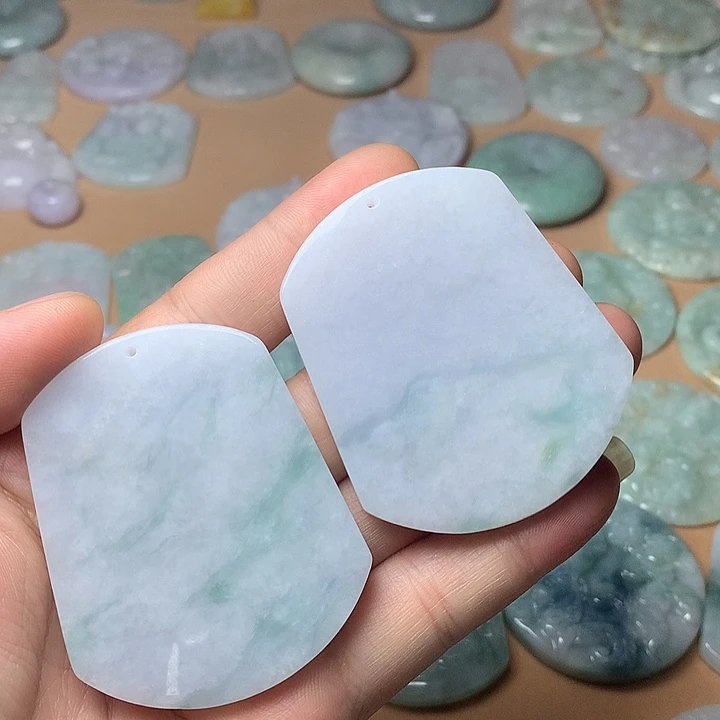 翡翠未镶嵌颈饰无事牌两件打包99