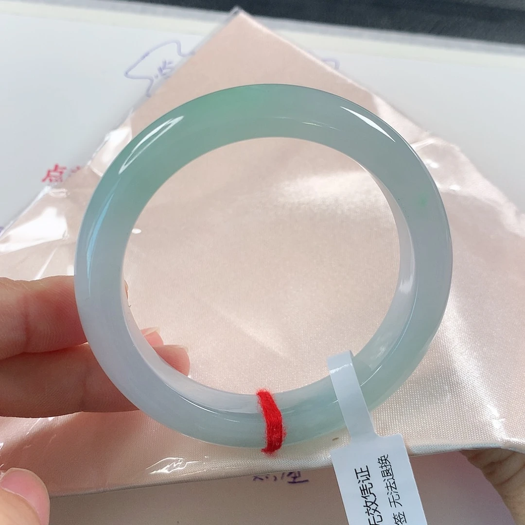 翡翠手镯未镶嵌①⑤③