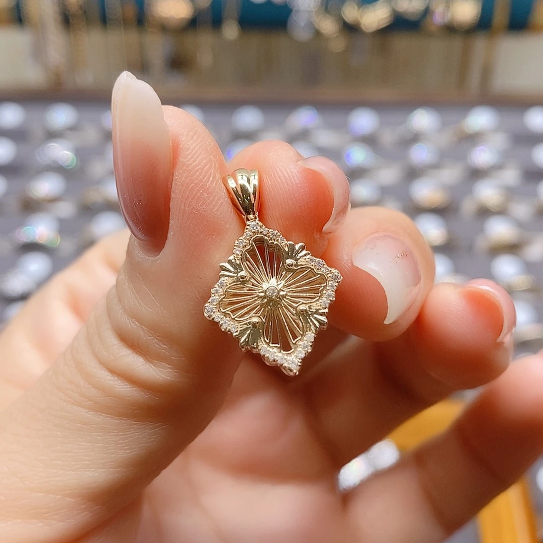 18K金镶嵌吊坠不含链钻石天然钻石