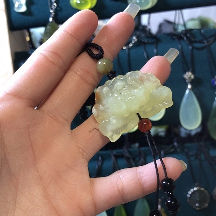 岫玉未镶嵌岫玉挂件