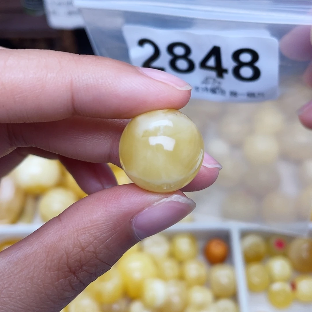 蜜蜡未镶嵌珠宝奇石粉17.1沁色