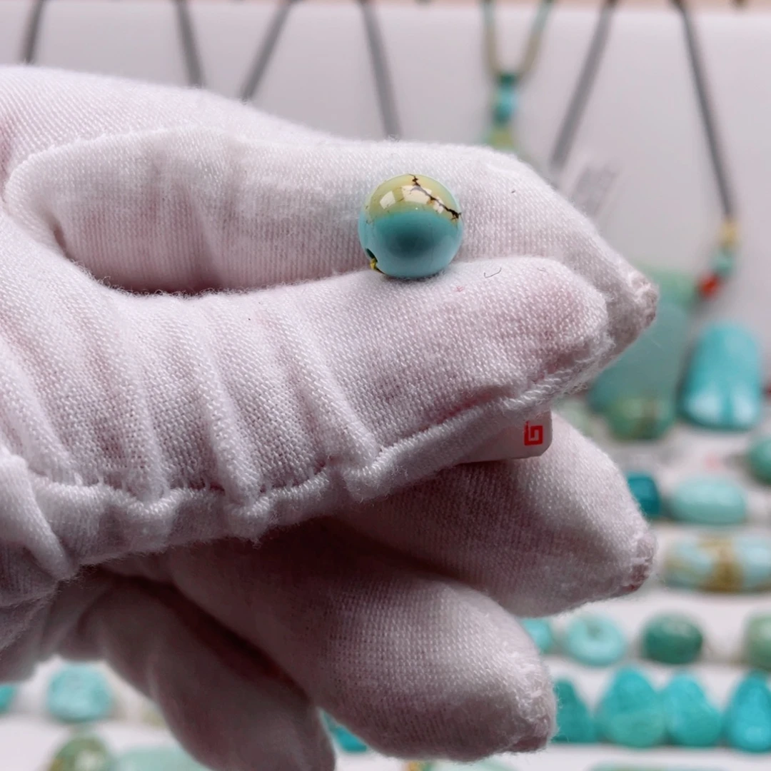 绿松石未镶嵌摆件