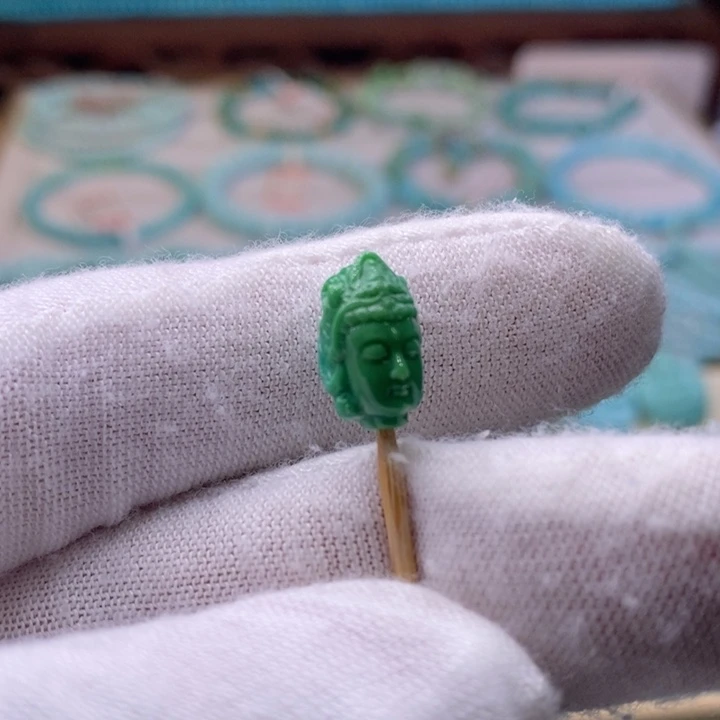 未镶嵌绿松石珠宝奇石