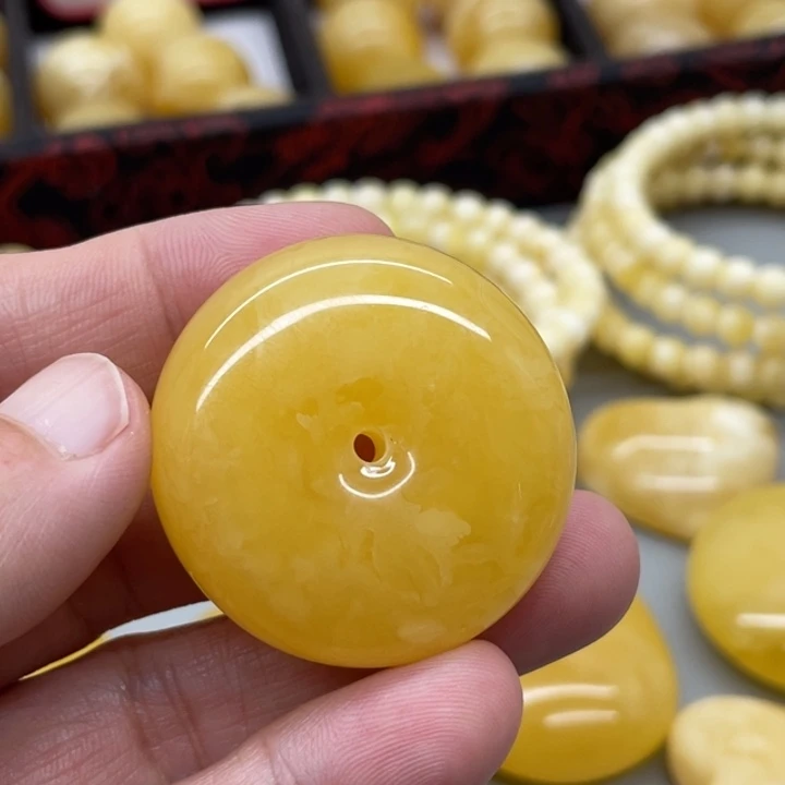 琥珀未镶嵌裸石蜜蜡