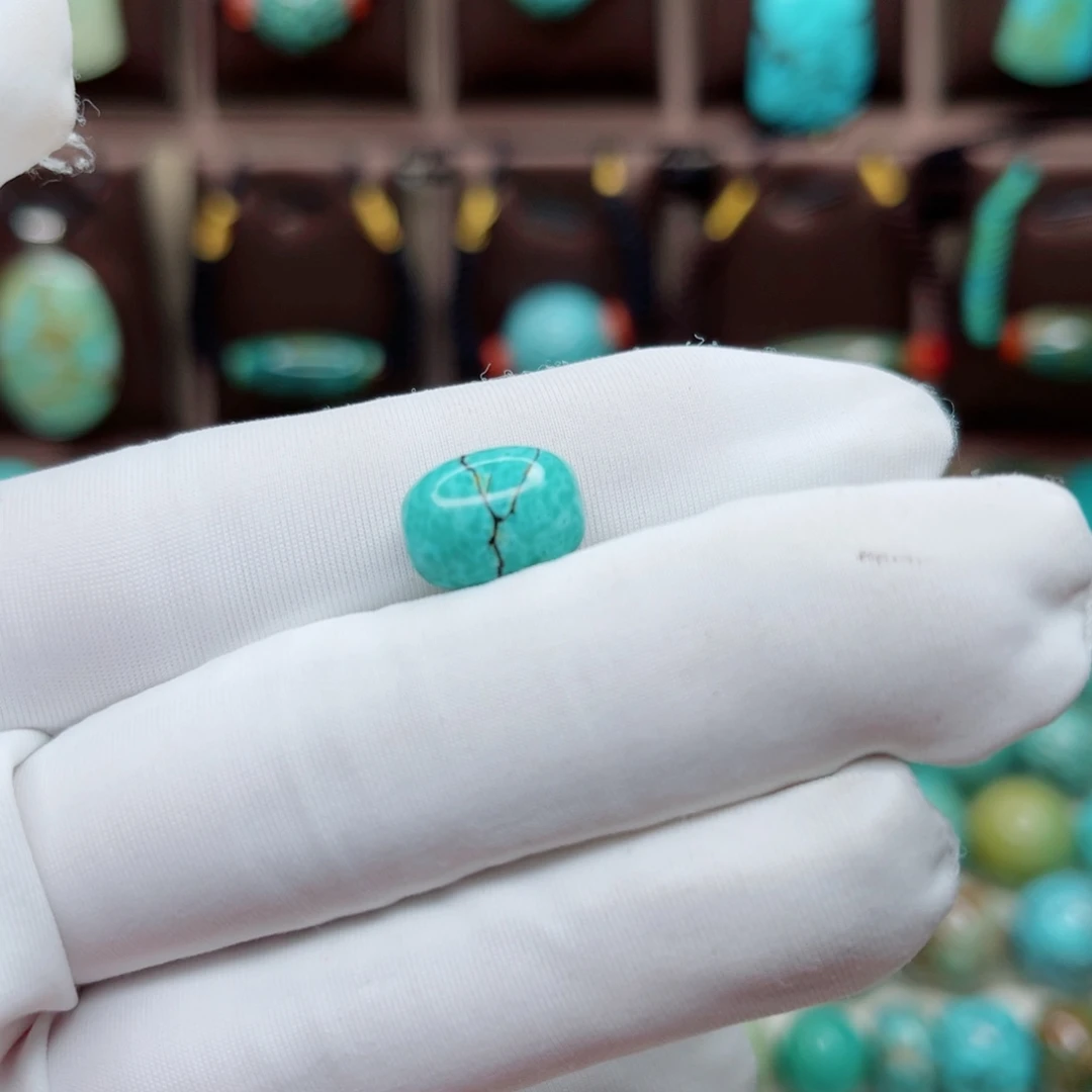 绿松石未镶嵌纯天然原矿绿松石