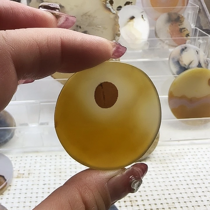 玛瑙/玉髓未镶嵌珠宝奇石