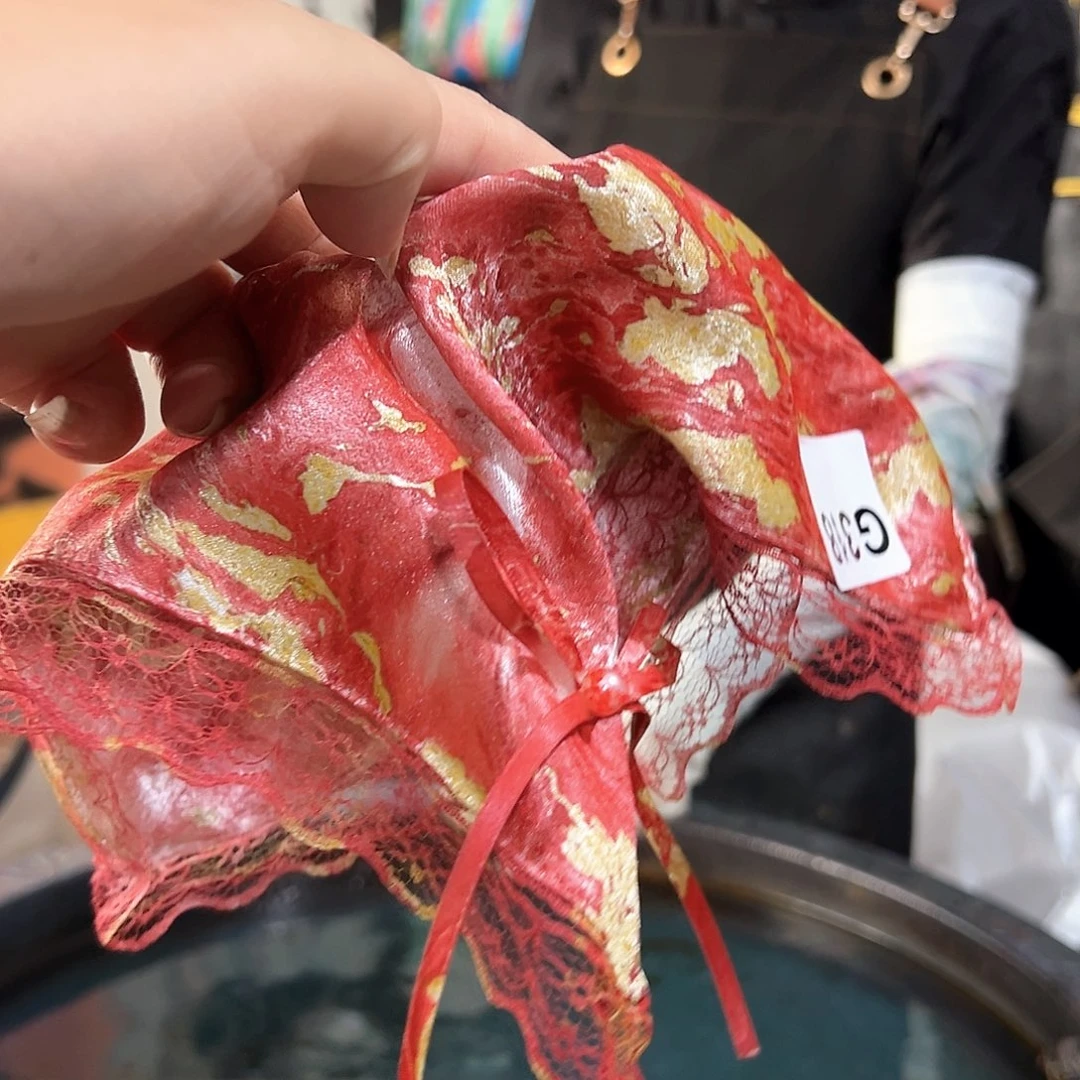 忘*318蕾丝方巾红金
