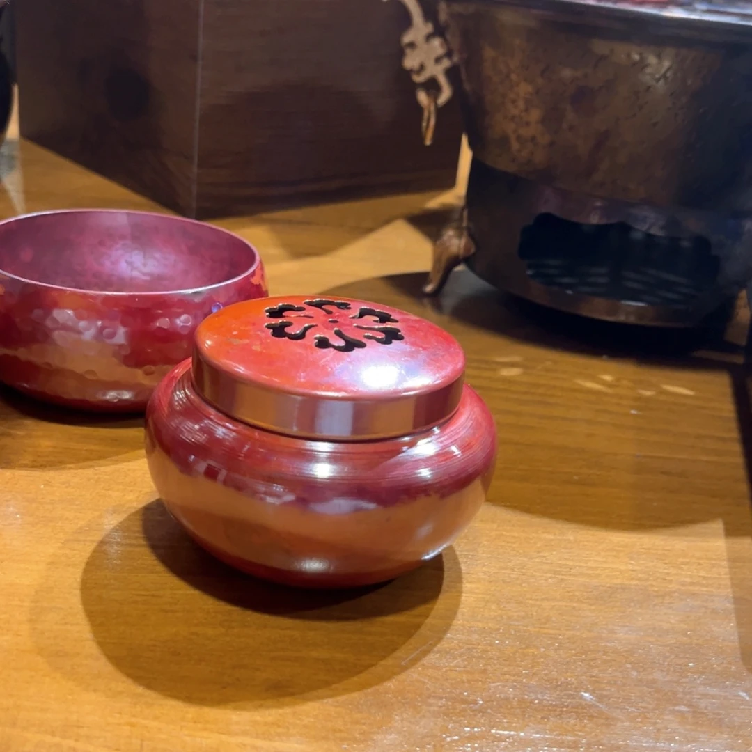 淬火色香炉手工锻打工艺