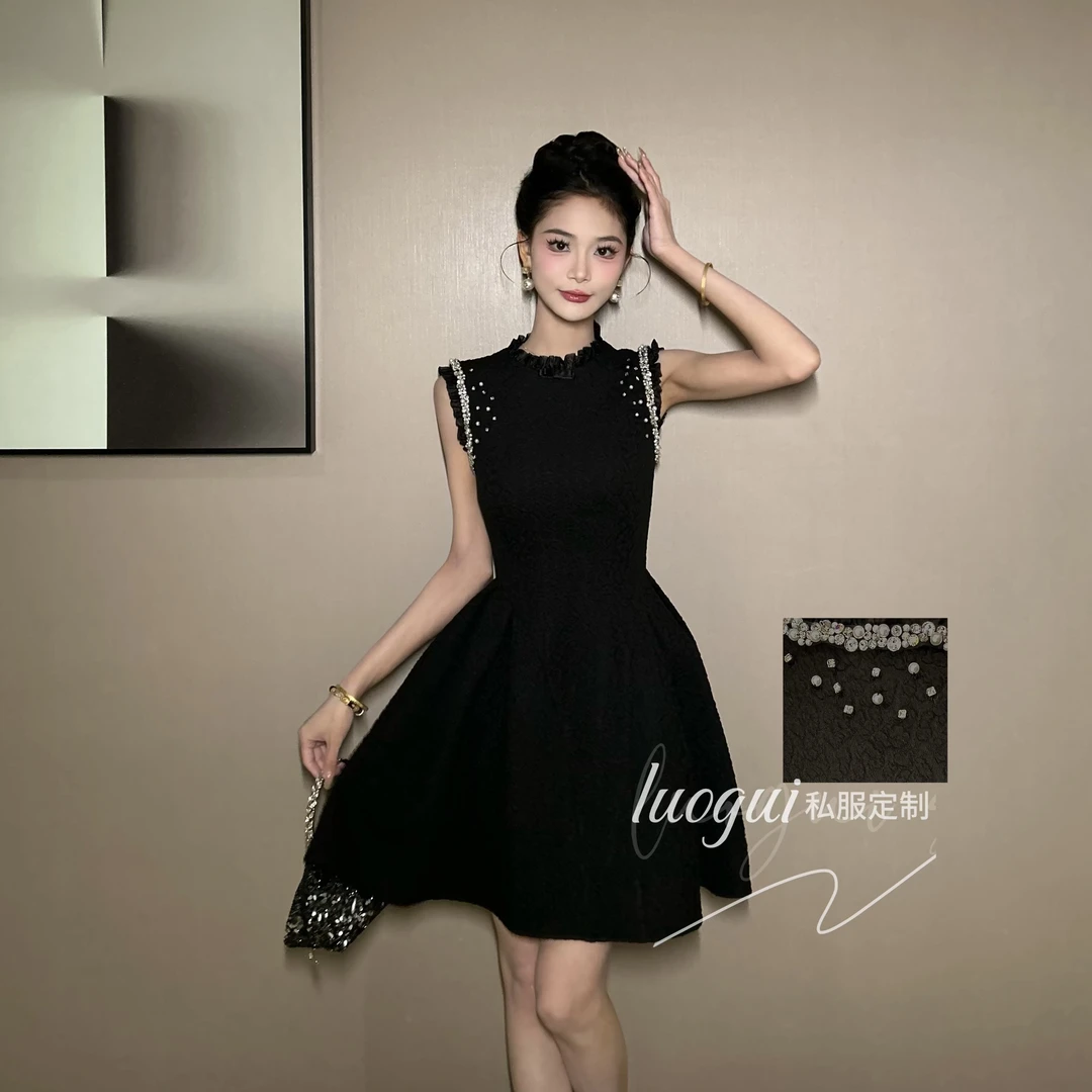 【花花原创】名媛拼接设计感连衣裙 显瘦气质无袖小黑裙赫本风65342