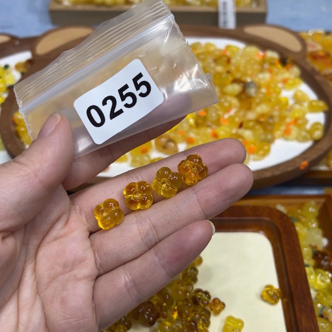 琥珀珠宝奇石未镶嵌