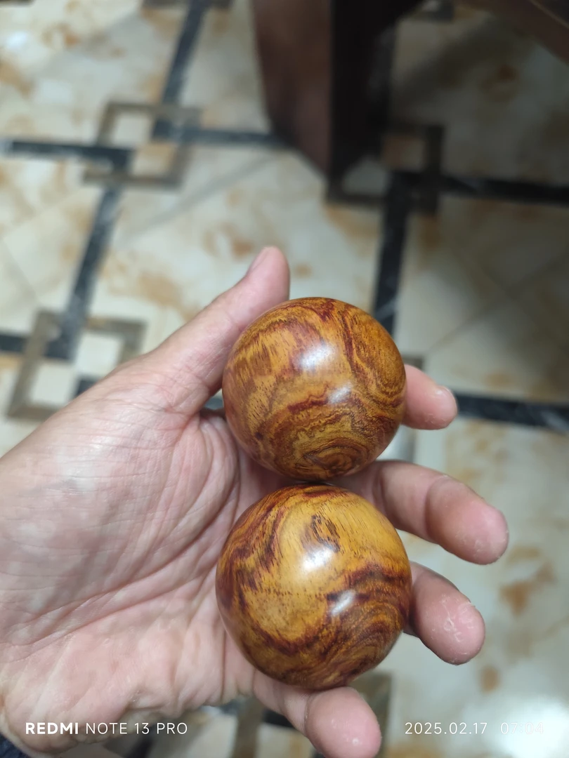 海南黄花梨手求多样性发一