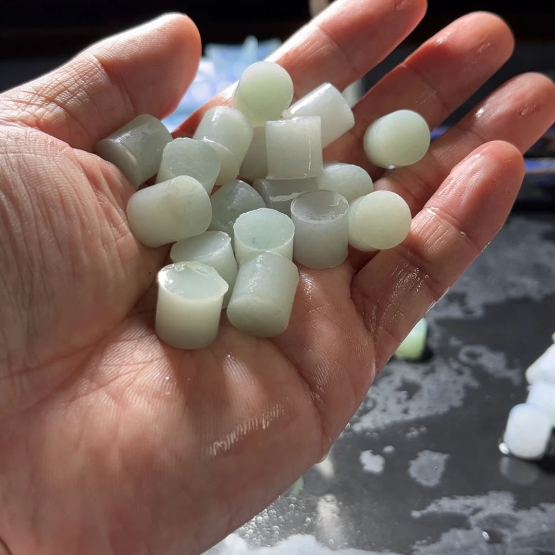 定制翡翠未镶嵌圣诞节福利大漏必拍款17颗卡12+圆珠包工保无裂