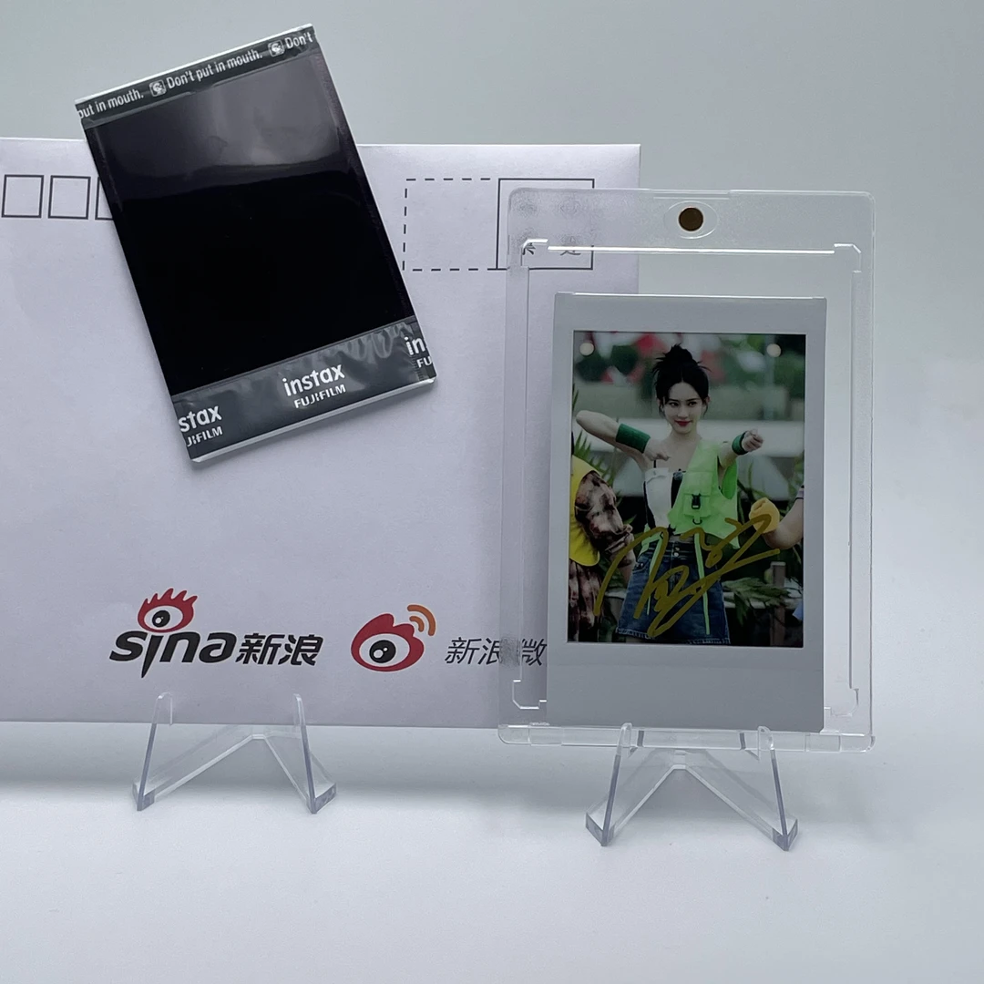 M6024【孟子义】 签名正品拍立得照片 白边