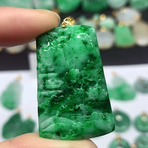 翡翠吊坠(不含链)18K金镶嵌