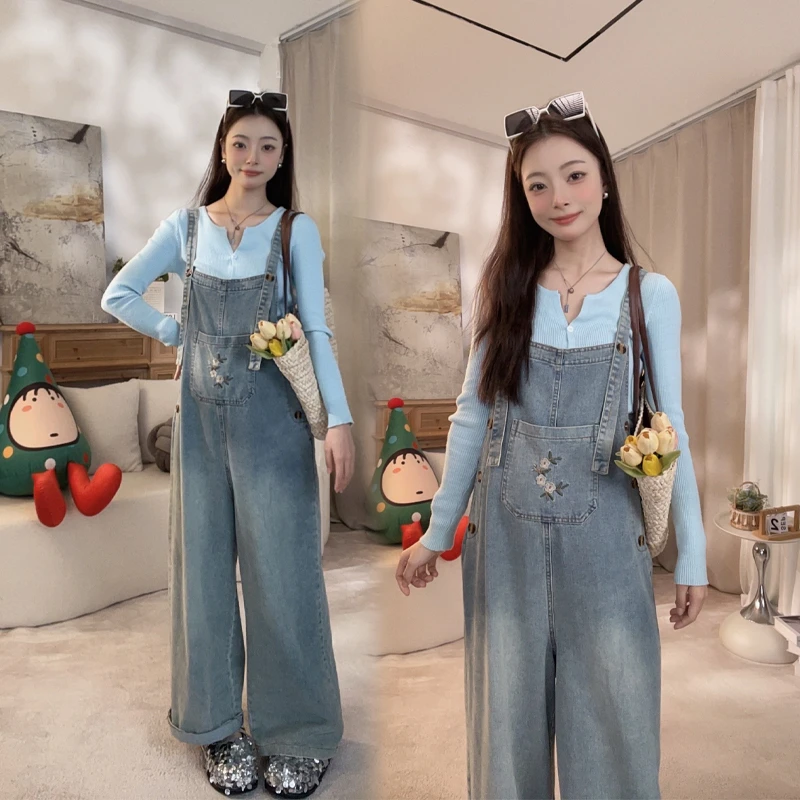 2025新款时尚洋气休闲减龄牛仔背带裤阔腿裤+打底衫两件连体套装