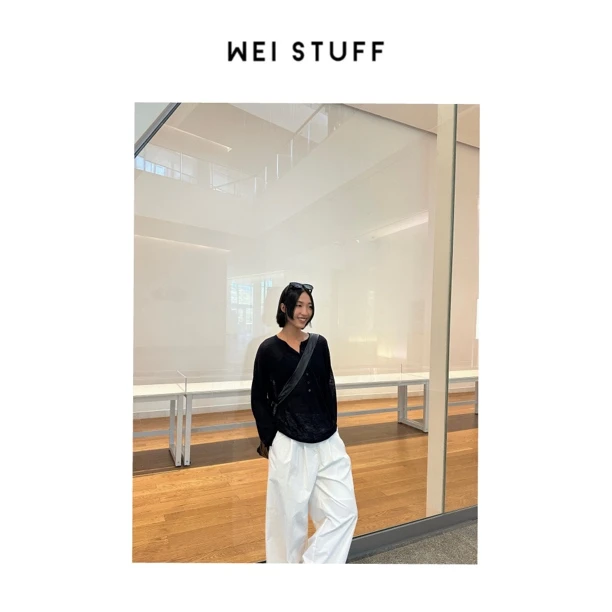 WEI STUFF “素色极简” 轻薄舒适百搭圆领长袖纯色针织衫 9638 .