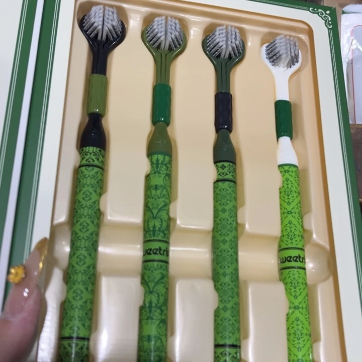 绿泥____________________________