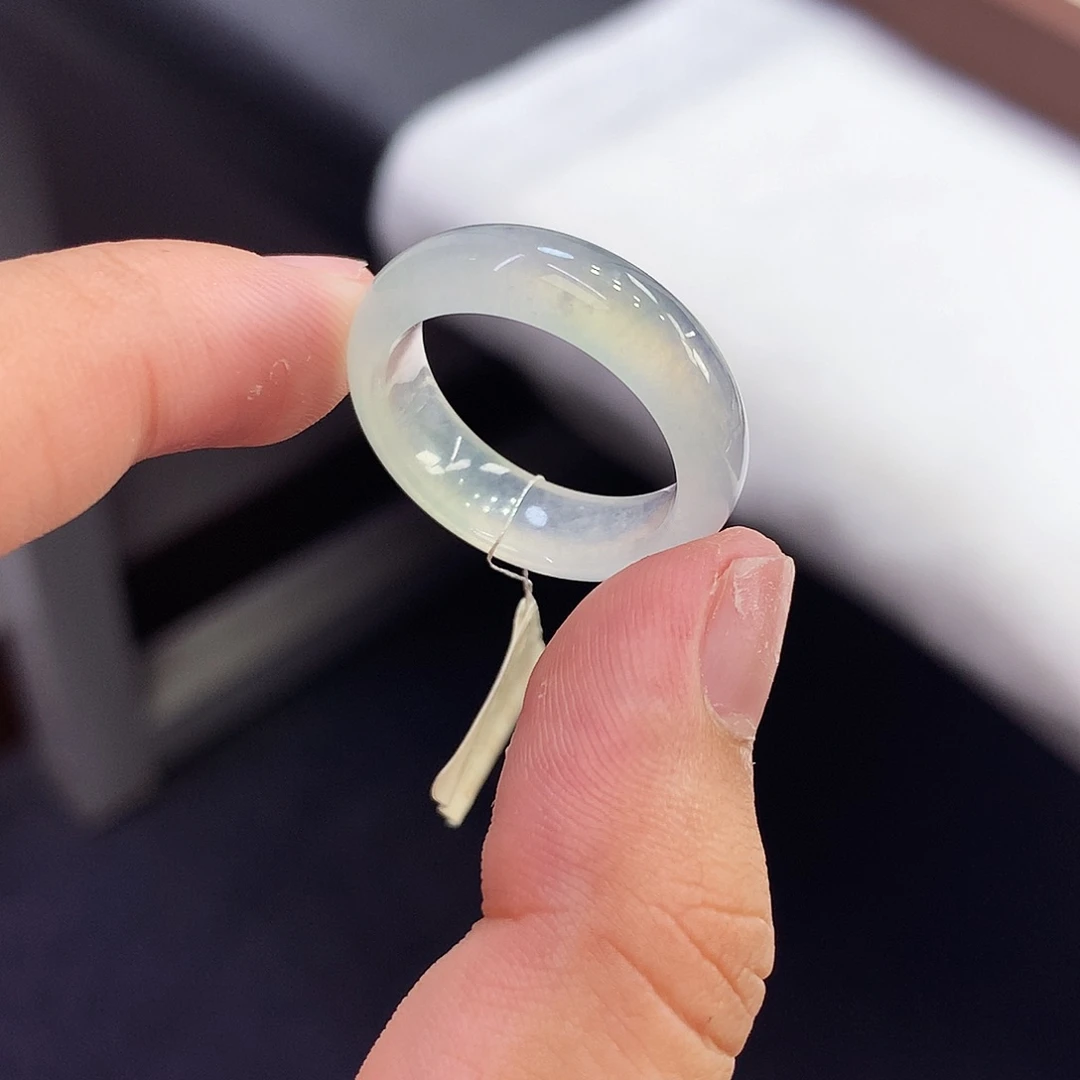 翡翠未镶嵌戒指17号