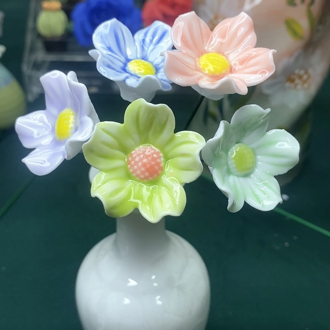 手工制作工艺品五朵花跟瓶子