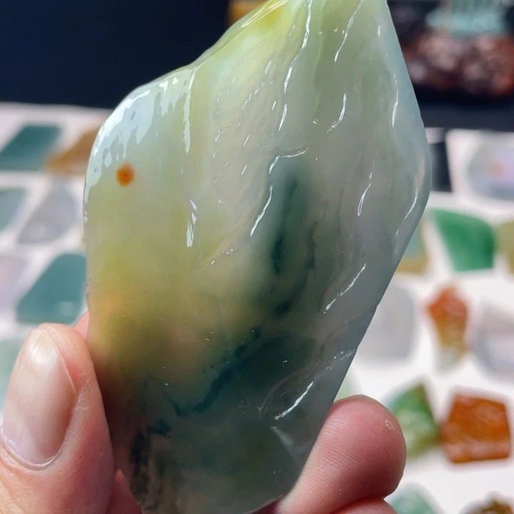 定制翡翠未镶嵌山水