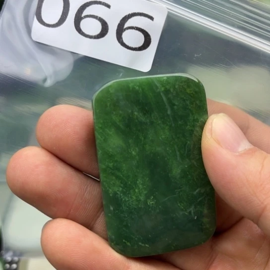 和田玉未镶嵌珠宝半成品