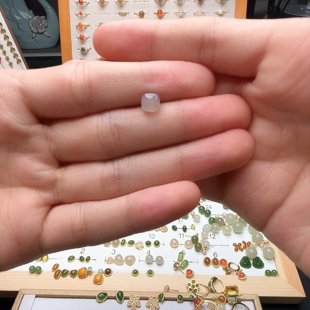 银S925镶嵌和田玉耳饰