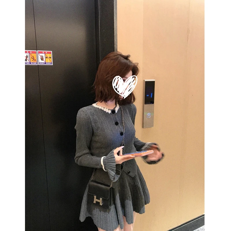 「银河来信」秋冬时尚气质休闲洋气针织上衣百搭设计感半裙套装