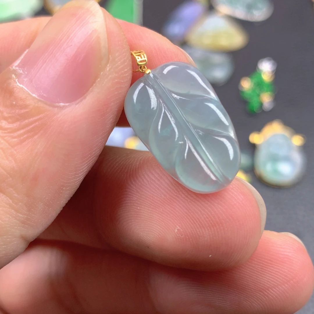 【闪购商品】翡翠18K金镶嵌颈饰翡翠