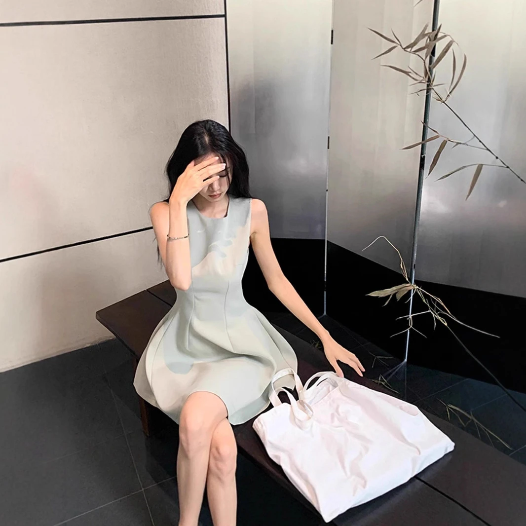 蓝韵味十足~无袖连衣裙女夏日多巴胺收腰气质短裙绝美漂亮裙子