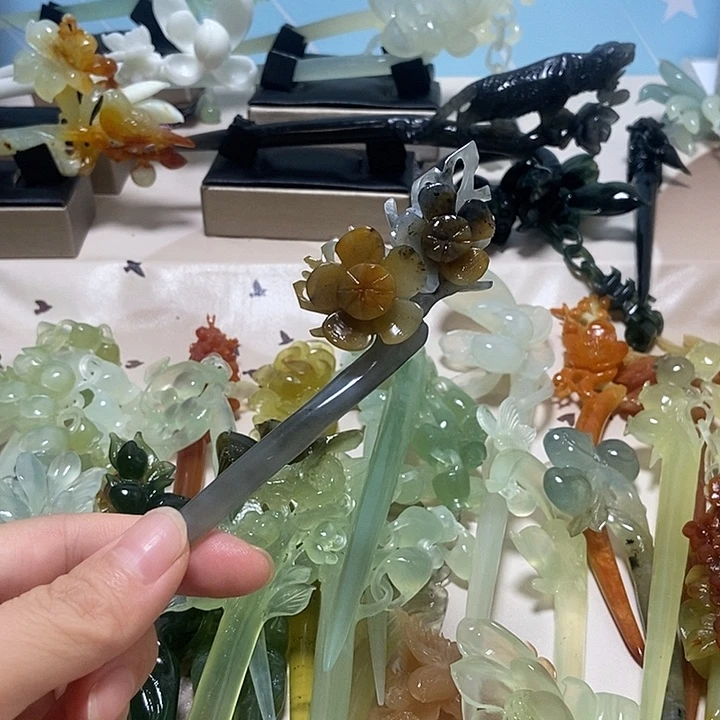 蛇纹石玉未镶嵌发簪