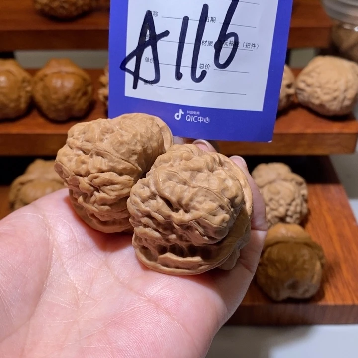 文玩核桃把件在****…你在a 116