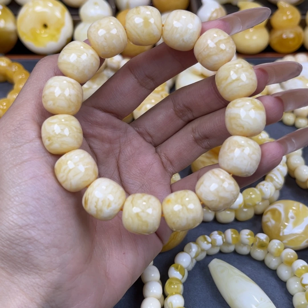 琥珀未镶嵌手串……