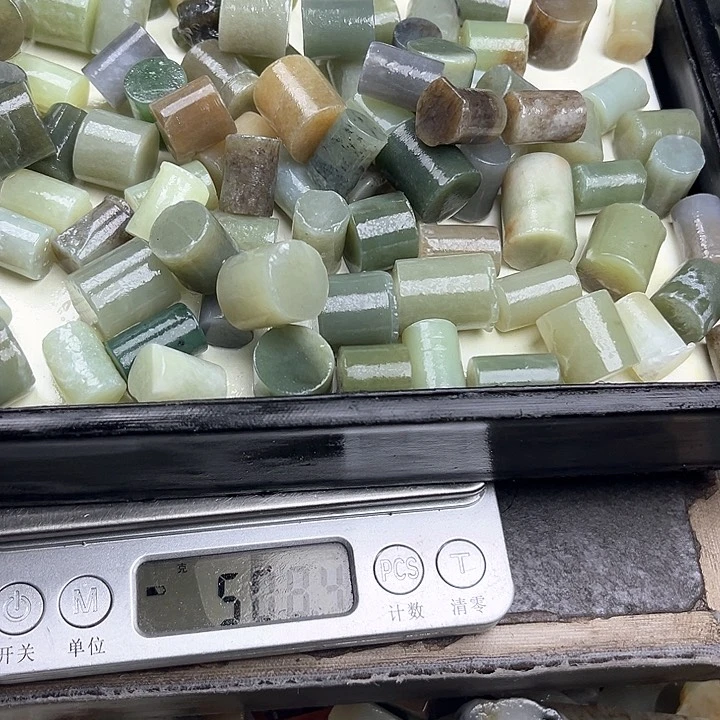 和田玉（糖玉）和田玉边角料9K金镶嵌唯****下