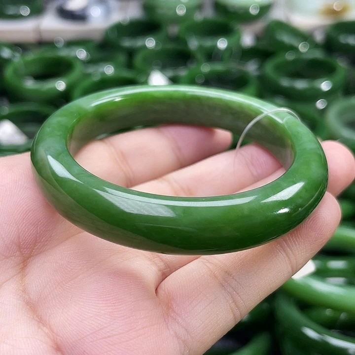 未镶嵌手镯和田玉（碧玉）