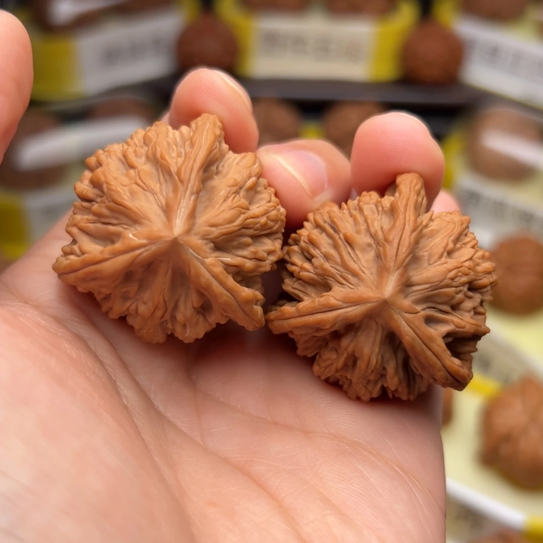 吊坠文玩核桃虎头